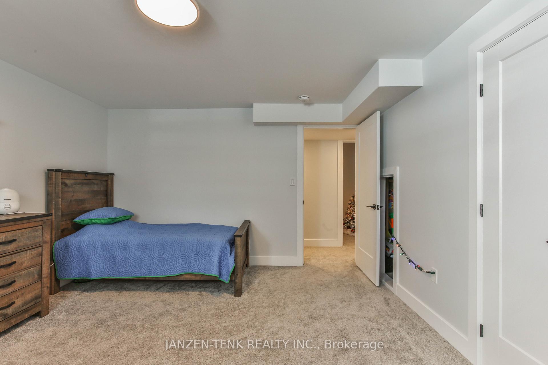 Photo 42 of 8 Charles Court, Bayham, Port Burwell — HOMEH