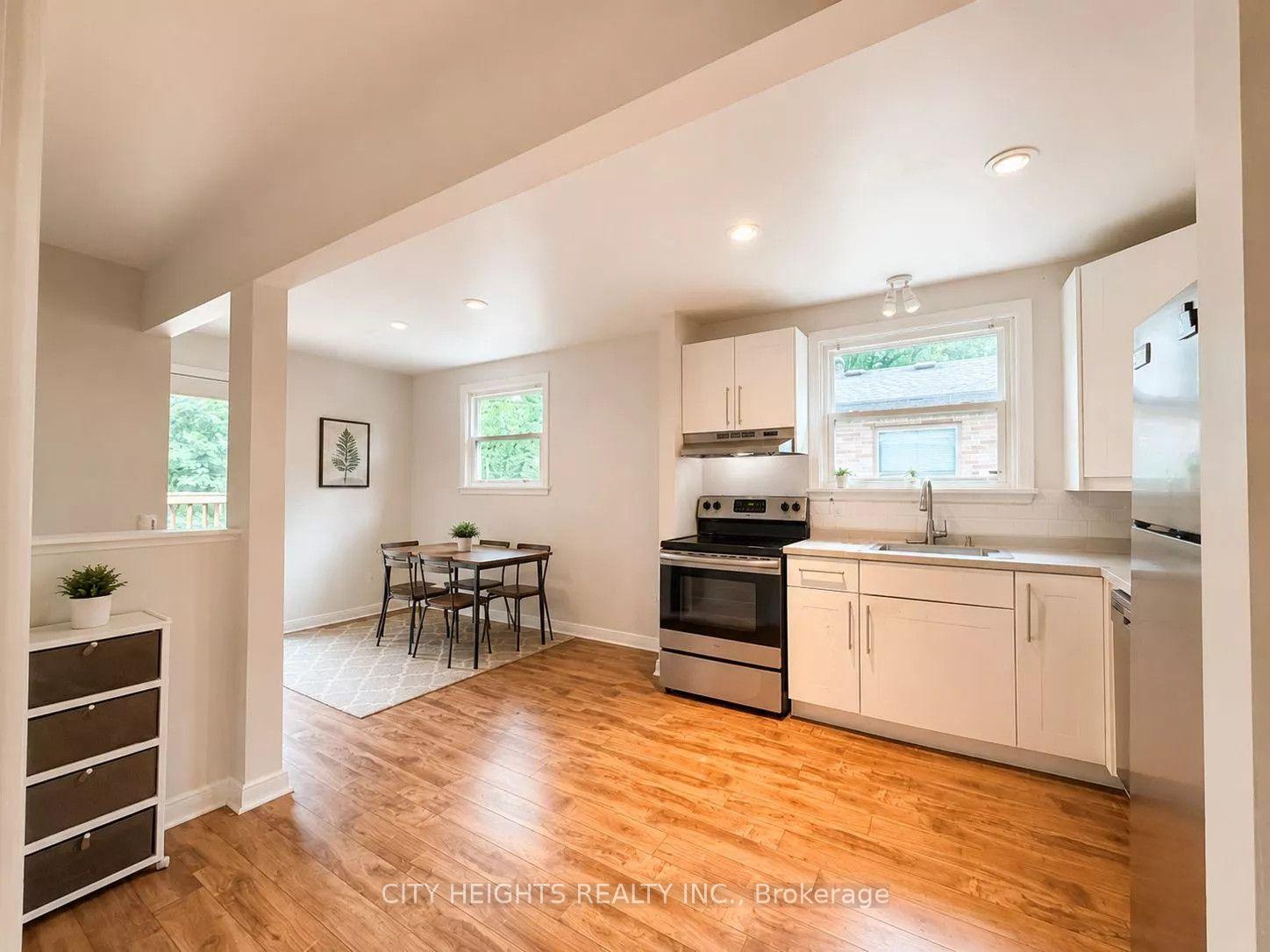 Photo 5 of 206 Barry Place, London, North N — HOMEH
