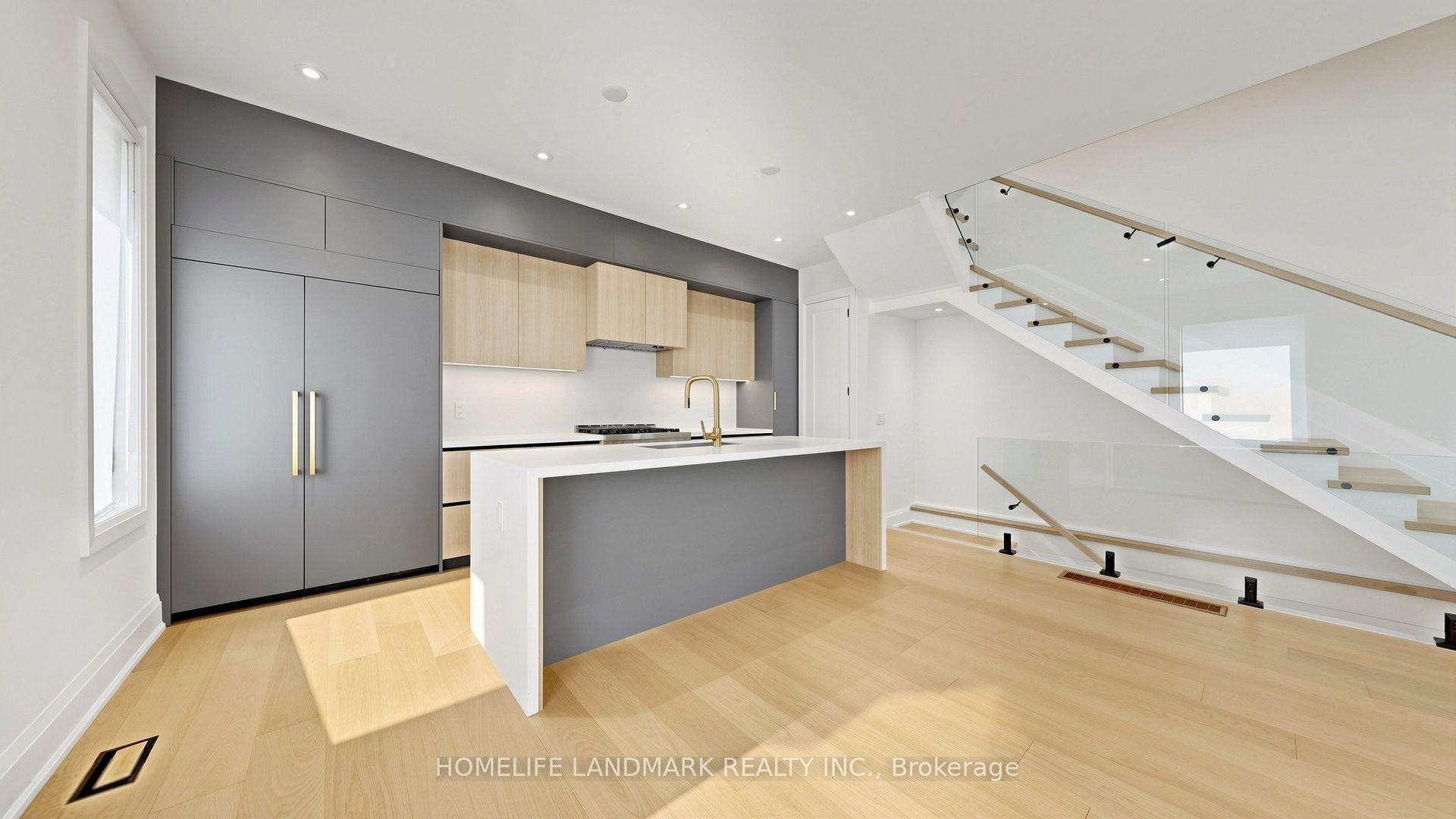 Photo 8 of Unit Unit B, 750 Glengrove Avenue, North York, Yorkdale-Glen Park — HOMEH