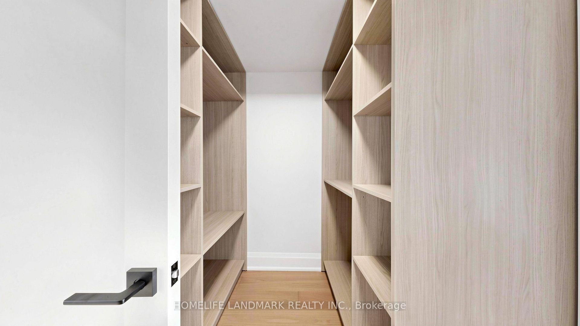 Photo 20 of Unit Unit B, 750 Glengrove Avenue, North York, Yorkdale-Glen Park — HOMEH