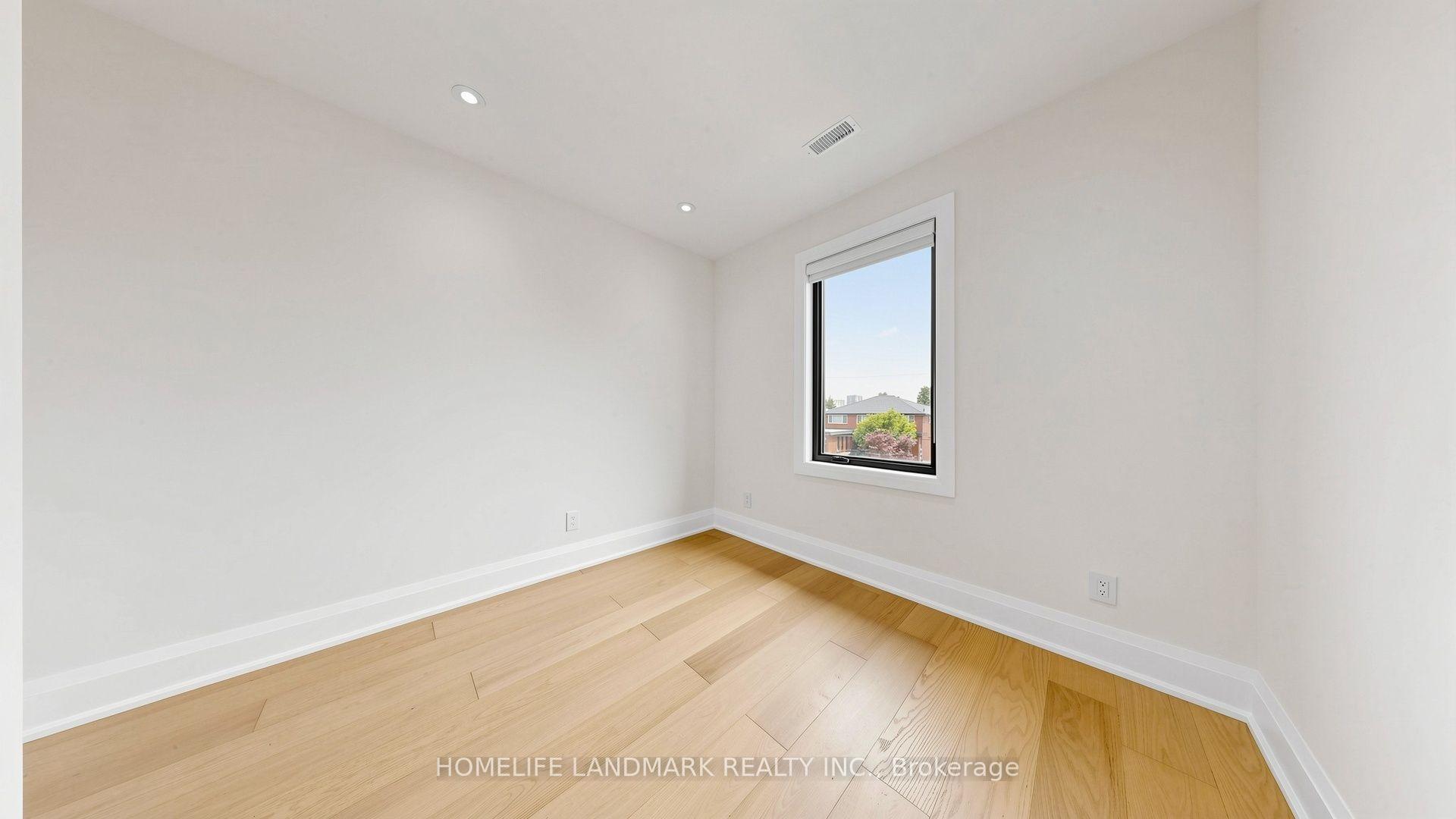 Photo 25 of Unit Unit B, 750 Glengrove Avenue, North York, Yorkdale-Glen Park — HOMEH