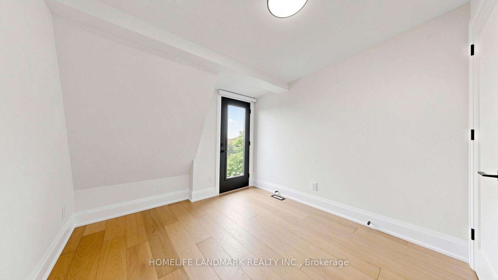 Photo 37 of Unit Unit B, 750 Glengrove Avenue, North York, Yorkdale-Glen Park — HOMEH