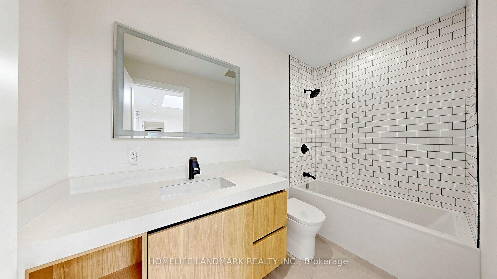 Photo 39 of Unit Unit B, 750 Glengrove Avenue, North York, Yorkdale-Glen Park — HOMEH