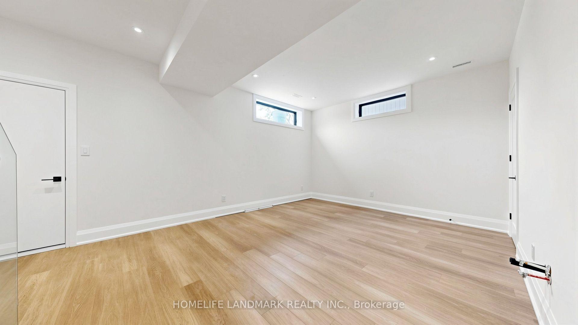 Photo 41 of Unit Unit B, 750 Glengrove Avenue, North York, Yorkdale-Glen Park — HOMEH