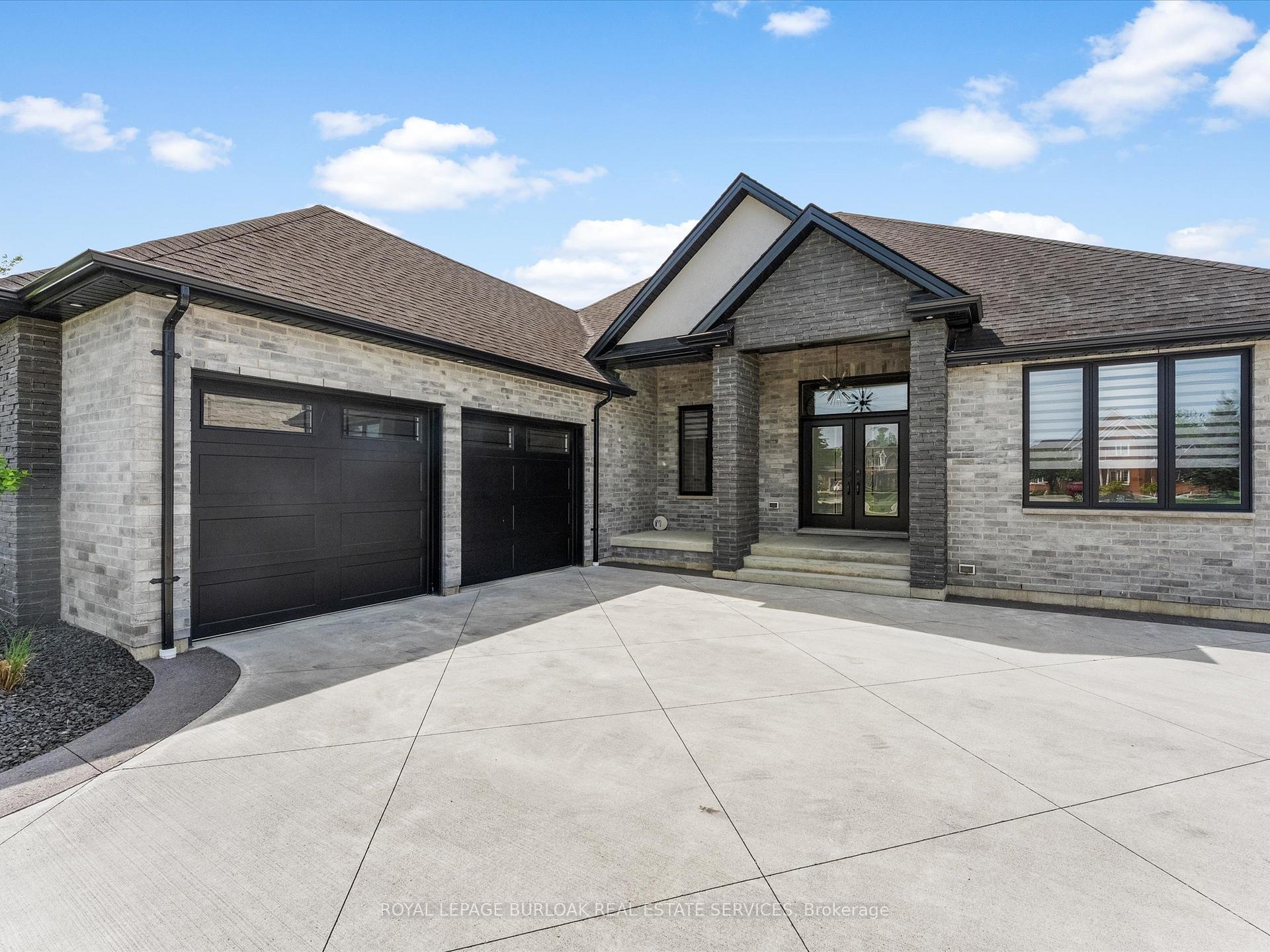 Photo 2 of 351 Old Tecumseh Road, Windsor — HOMEH