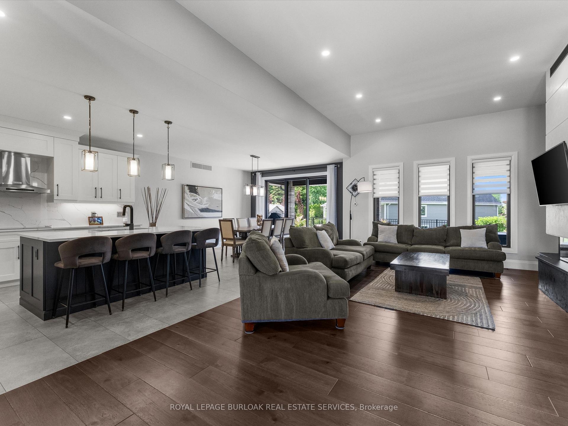 Photo 10 of 351 Old Tecumseh Road, Windsor — HOMEH