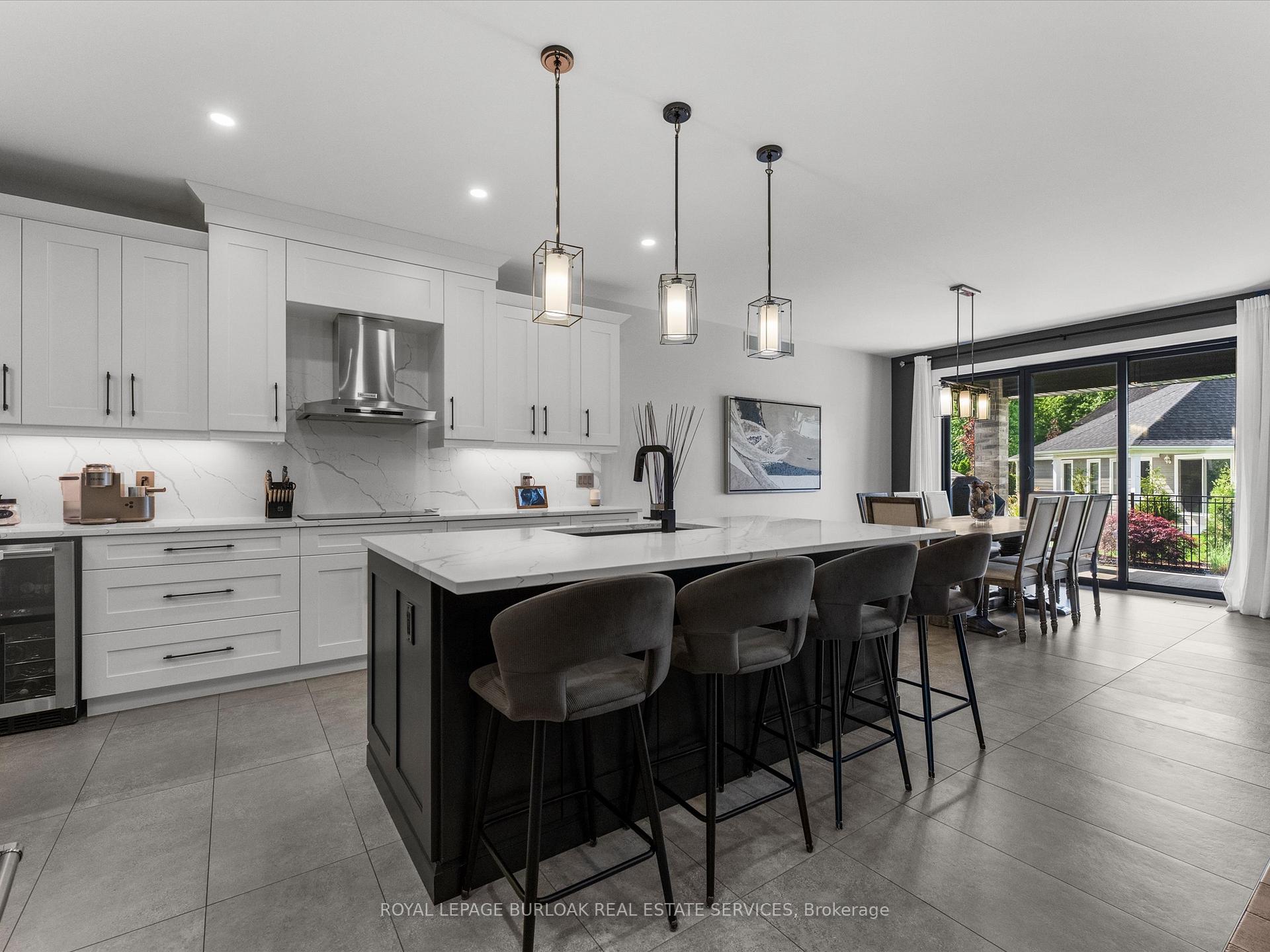 Photo 12 of 351 Old Tecumseh Road, Windsor — HOMEH