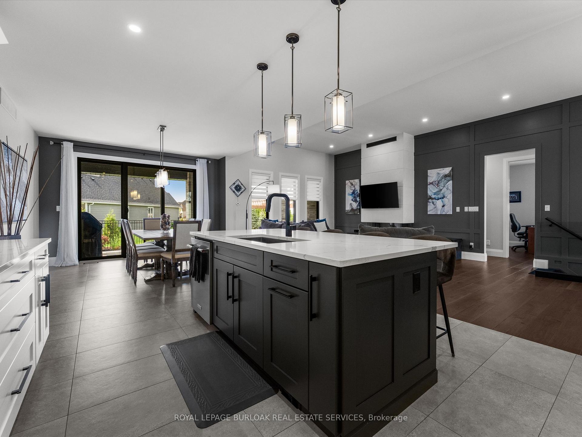 Photo 18 of 351 Old Tecumseh Road, Windsor — HOMEH