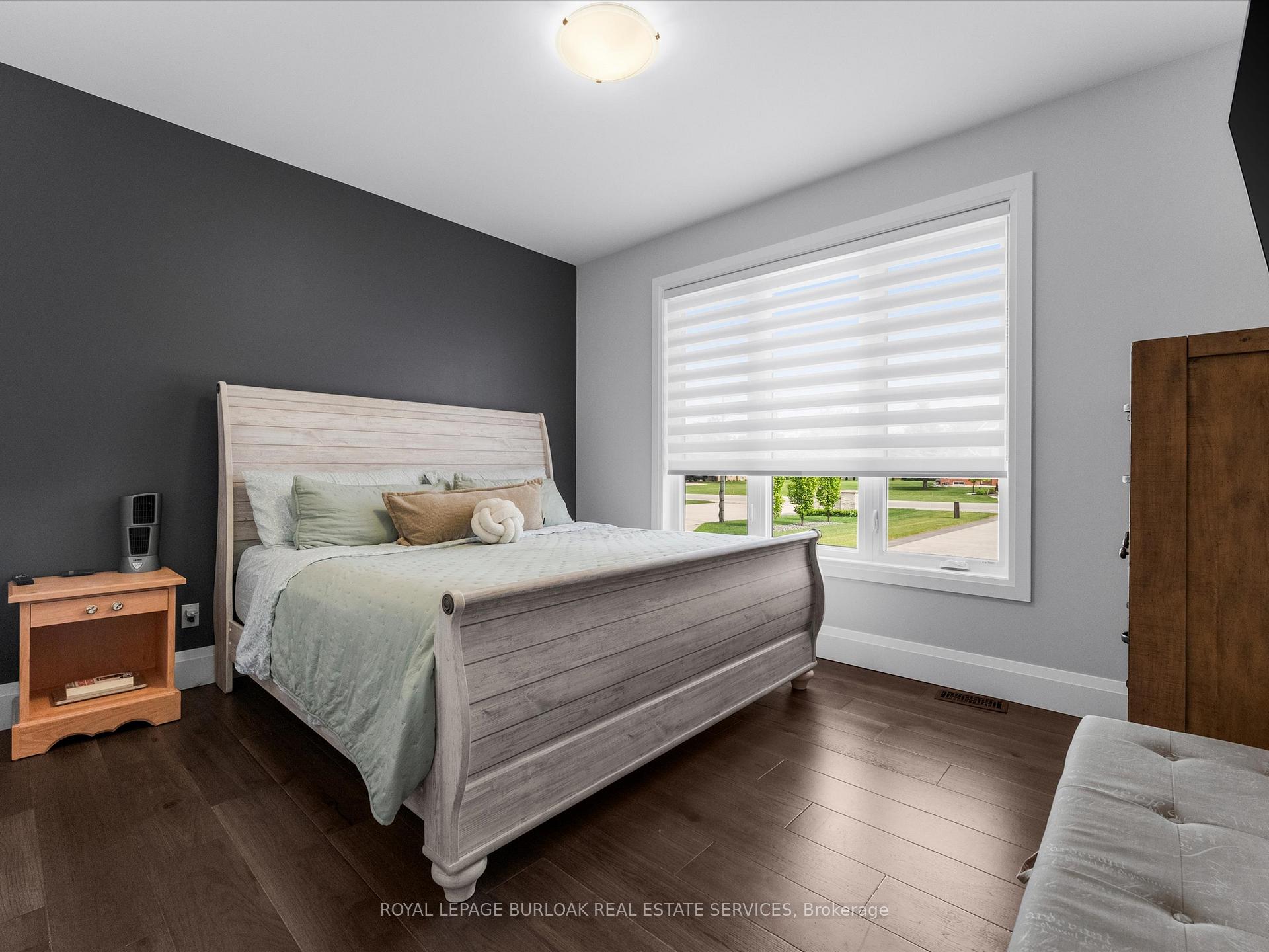 Photo 26 of 351 Old Tecumseh Road, Windsor — HOMEH