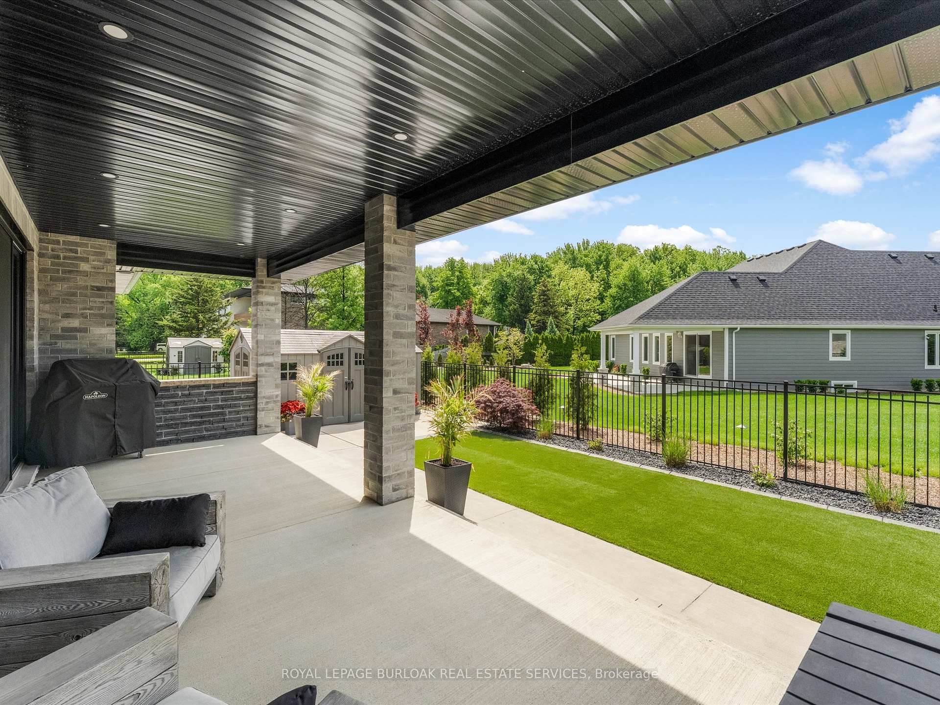 Photo 40 of 351 Old Tecumseh Road, Windsor — HOMEH