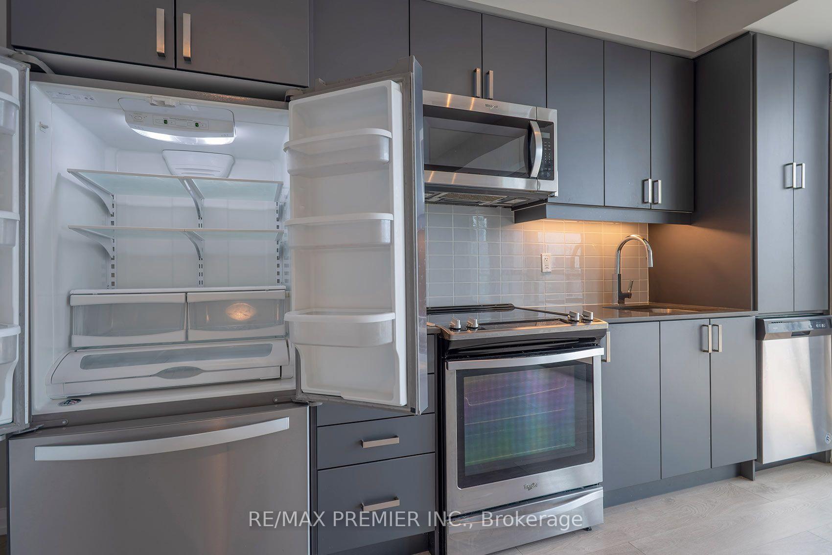 Photo 8 of Unit 1906, 7895 Jane Street, Vaughan, Concord — HOMEH
