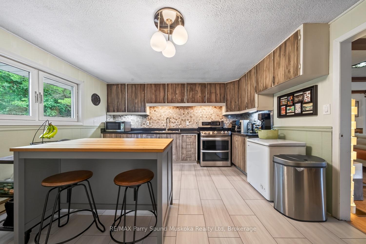 Photo 11 of 3 Ridgeway Drive, Carling — HOMEH