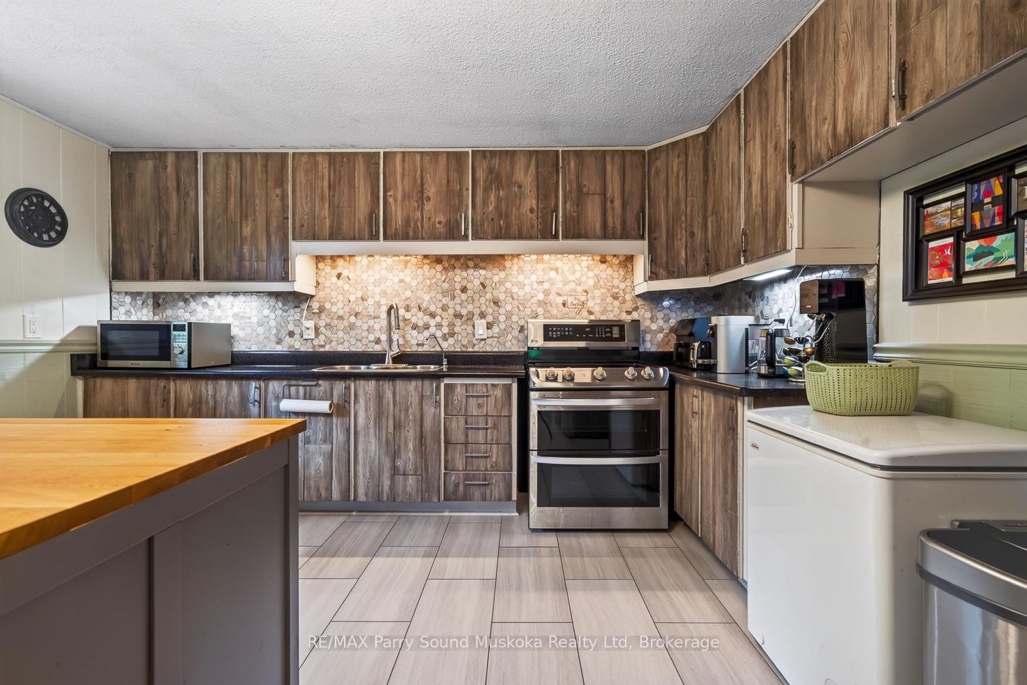 Photo 13 of 3 Ridgeway Drive, Carling — HOMEH