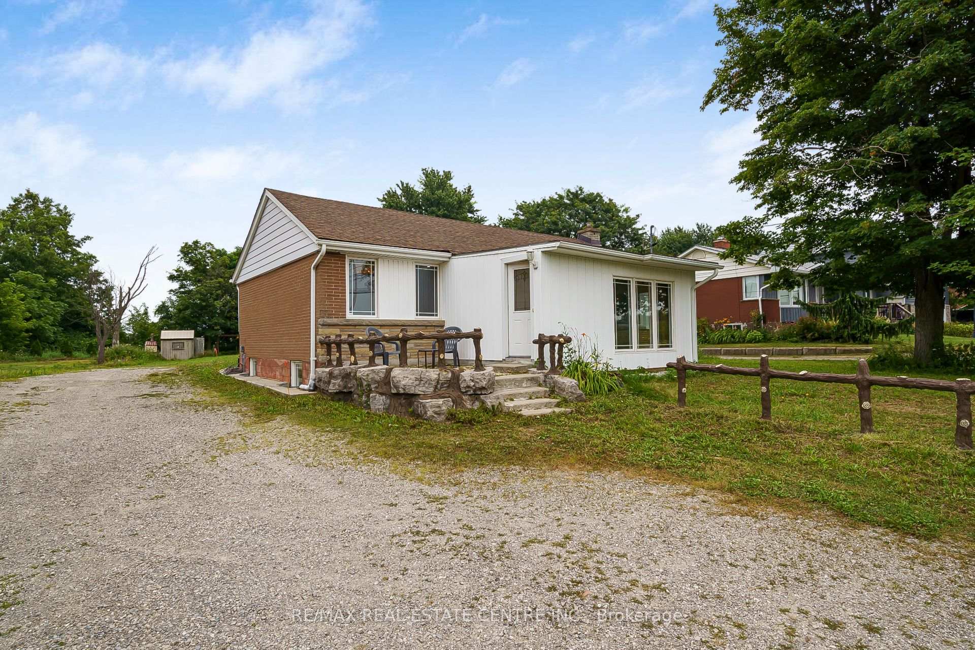 Photo 7 of 7332 Twenty Road E, Hamilton, Rural Glanbrook — HOMEH