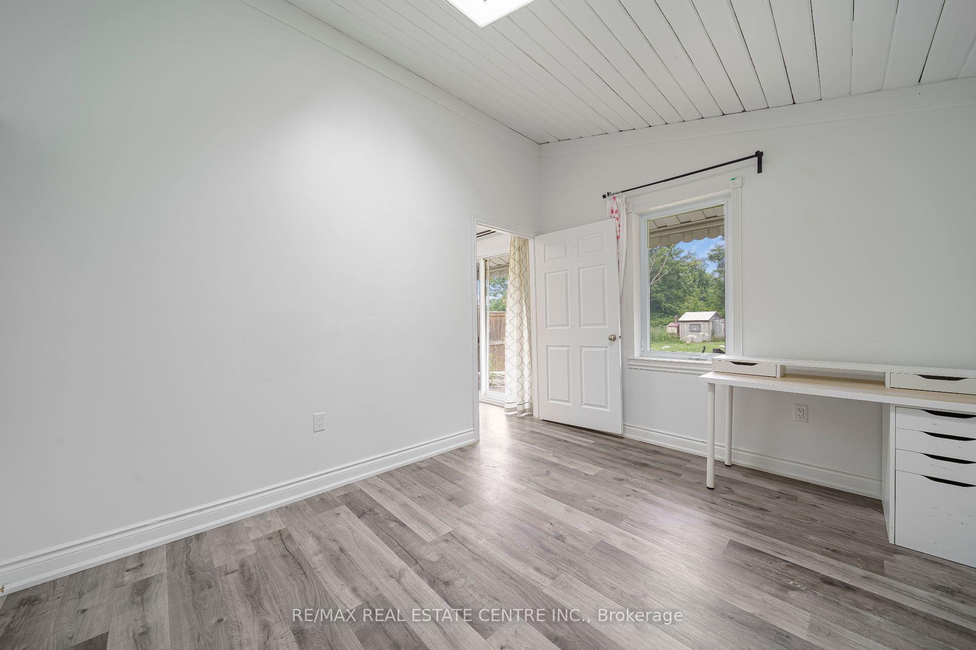Photo 16 of 7332 Twenty Road E, Hamilton, Rural Glanbrook — HOMEH