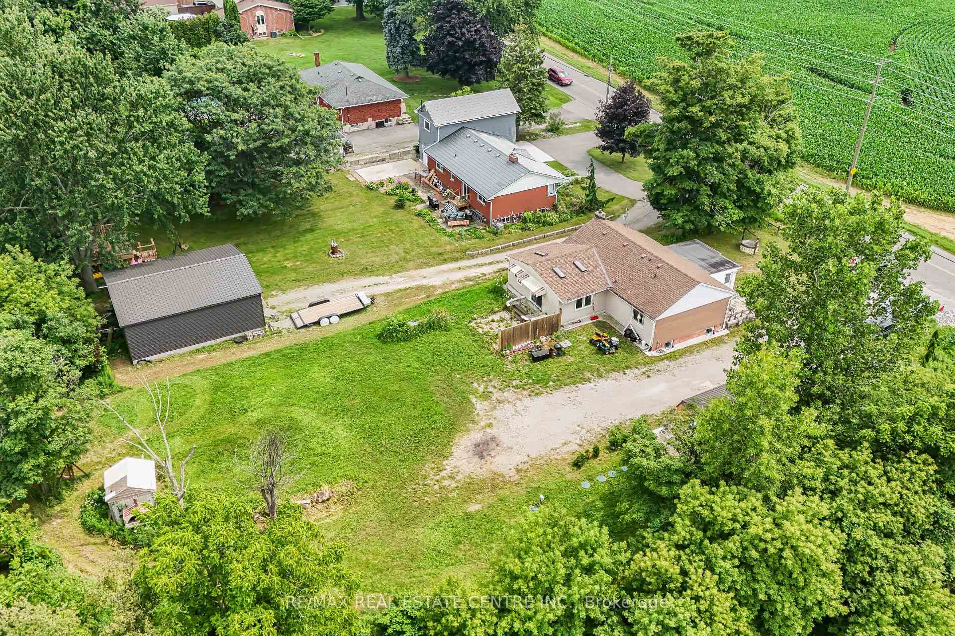 Photo 39 of 7332 Twenty Road E, Hamilton, Rural Glanbrook — HOMEH