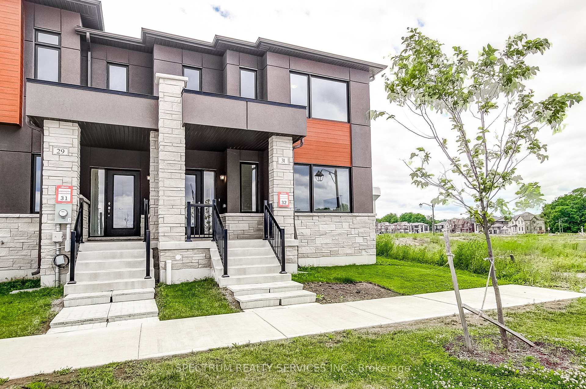 Photo 1 of 31 Strickland Avenue, Brant, Brantford Twp — HOMEH