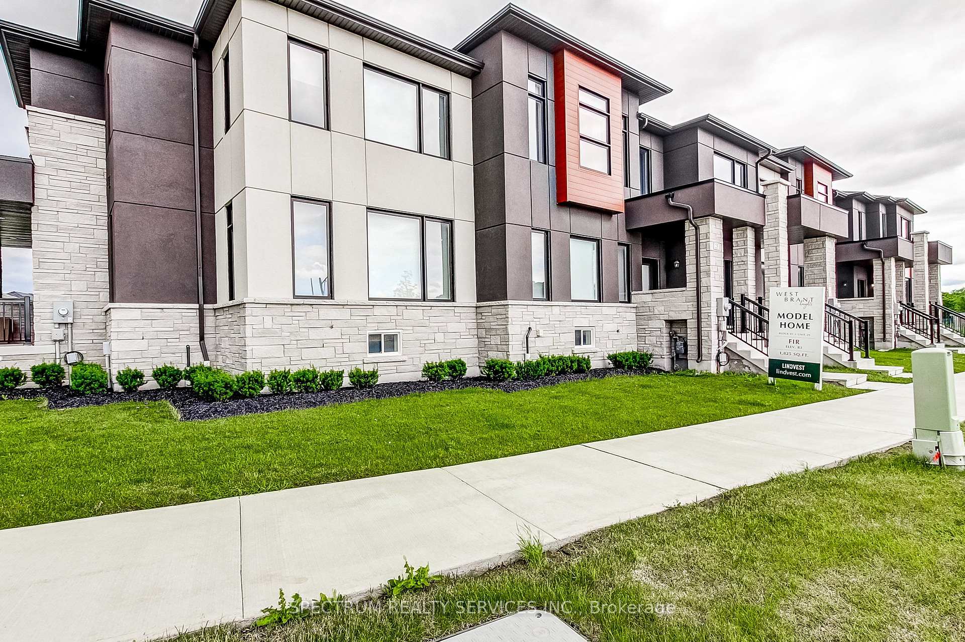 Photo 4 of 31 Strickland Avenue, Brant, Brantford Twp — HOMEH