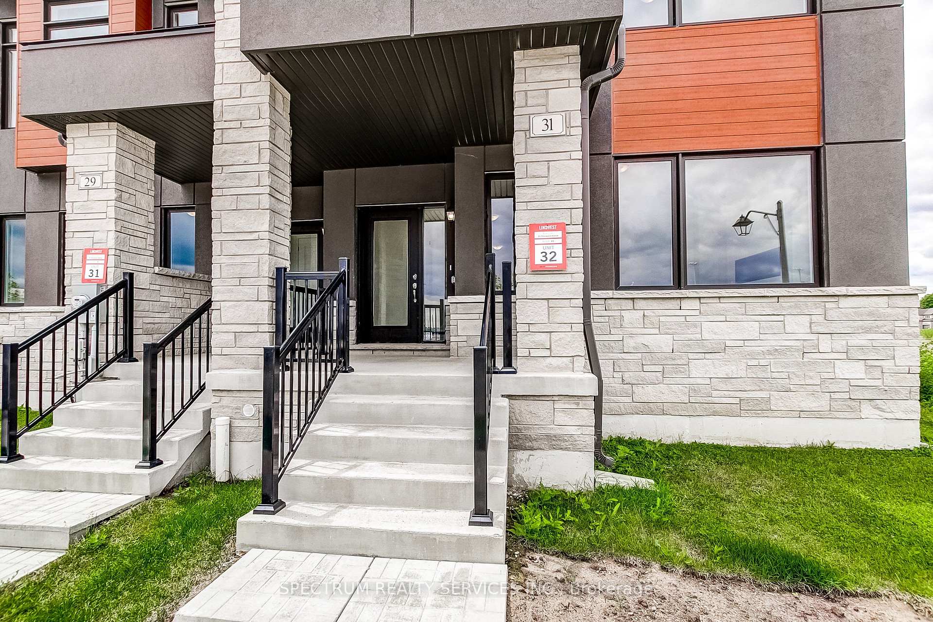 Photo 6 of 31 Strickland Avenue, Brant, Brantford Twp — HOMEH