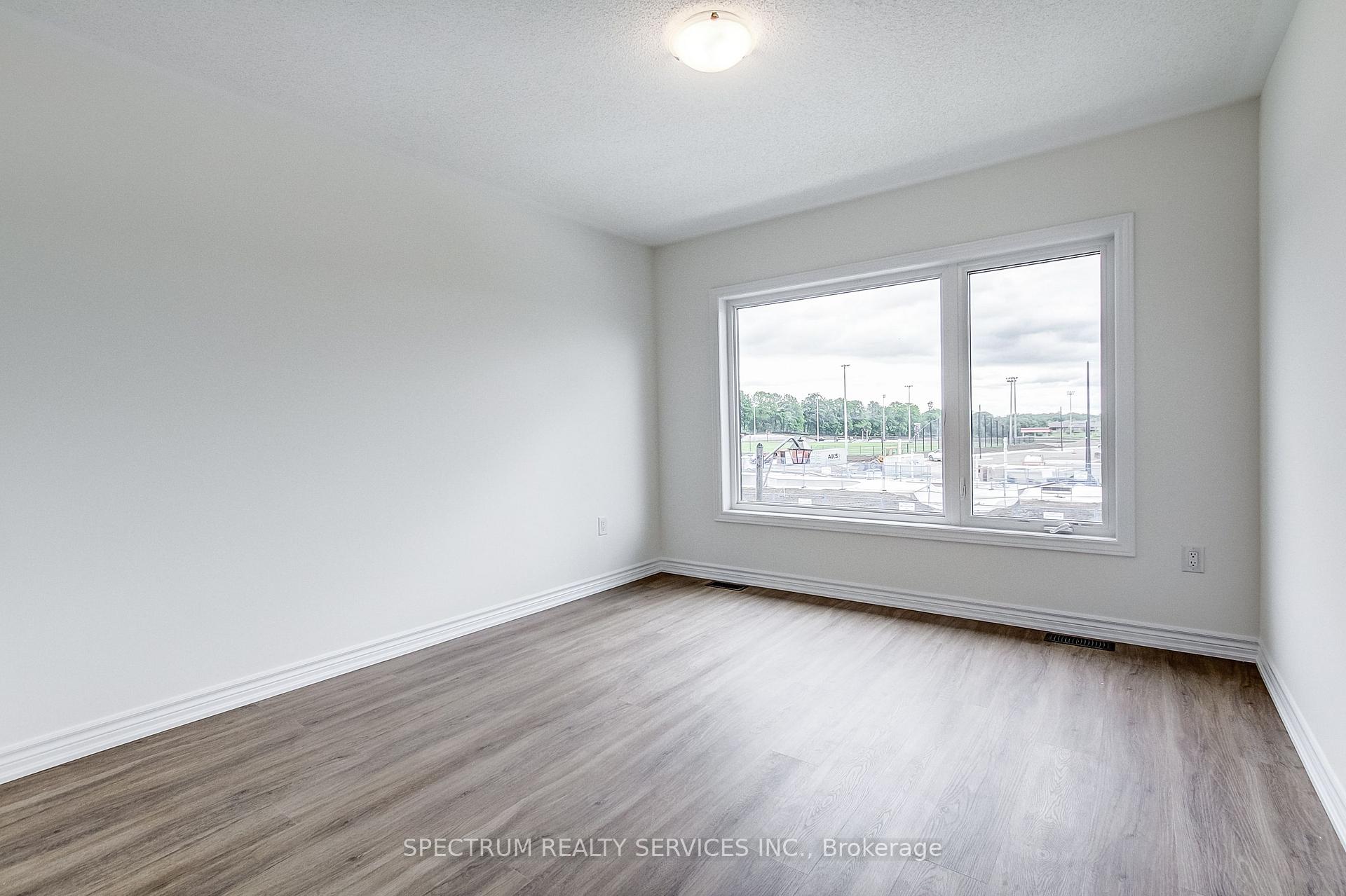 Photo 37 of 31 Strickland Avenue, Brant, Brantford Twp — HOMEH