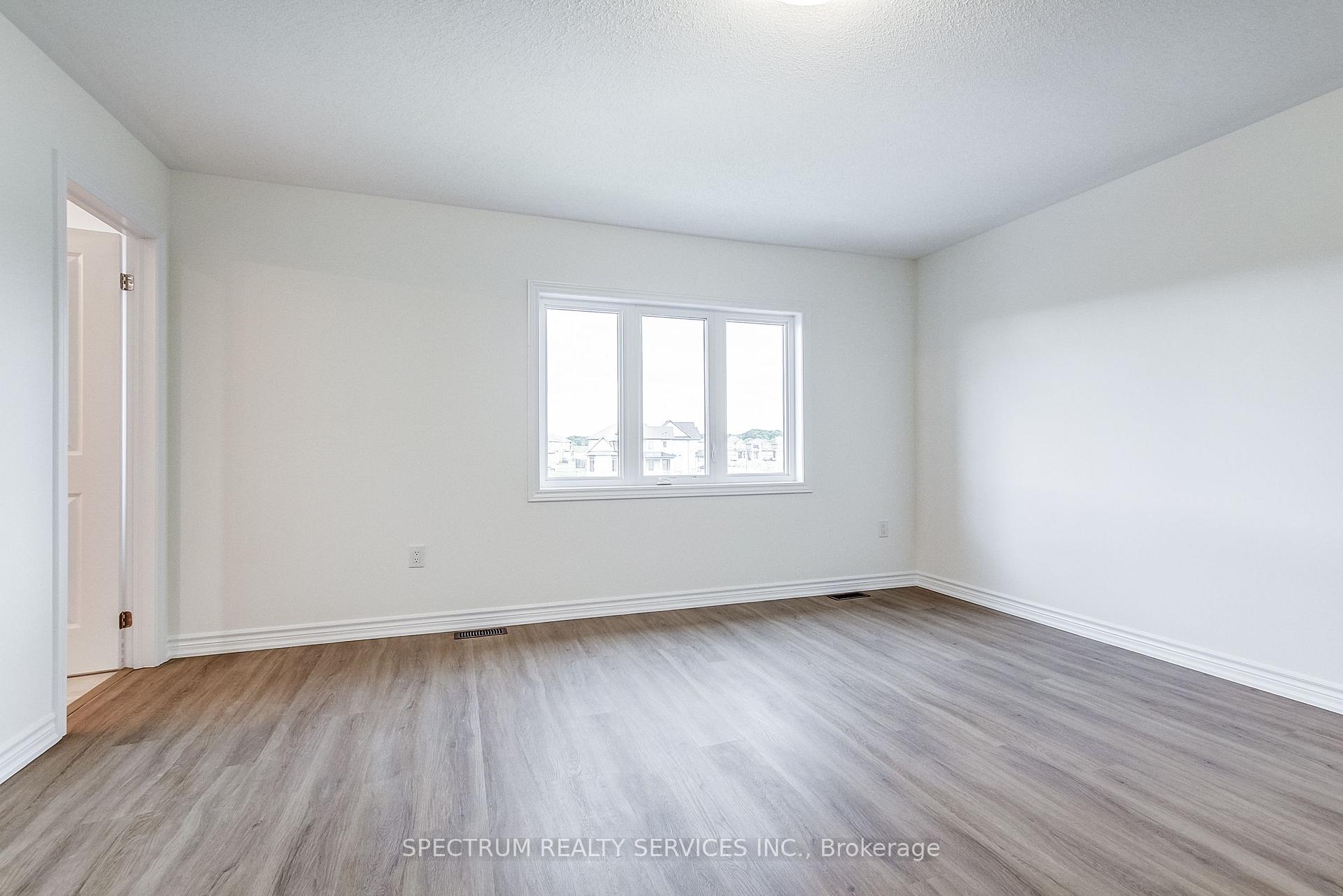 Photo 40 of 31 Strickland Avenue, Brant, Brantford Twp — HOMEH