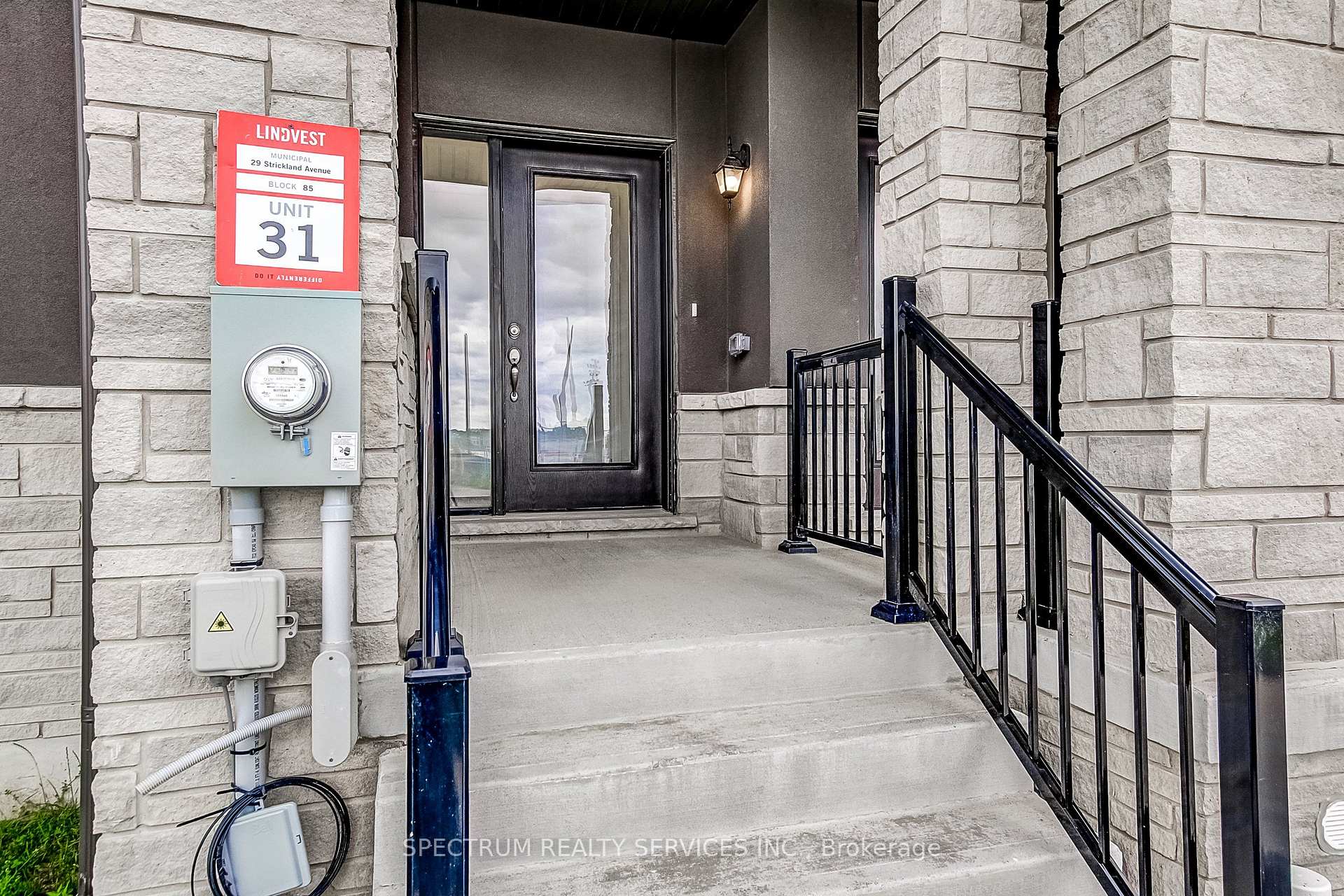 Photo 5 of 29 Strickland Avenue, Brant, Brantford Twp — HOMEH