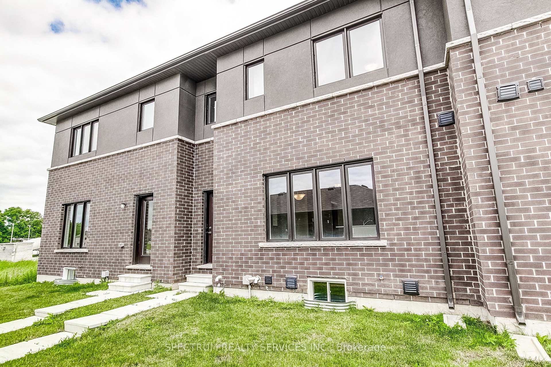 Photo 43 of 29 Strickland Avenue, Brant, Brantford Twp — HOMEH