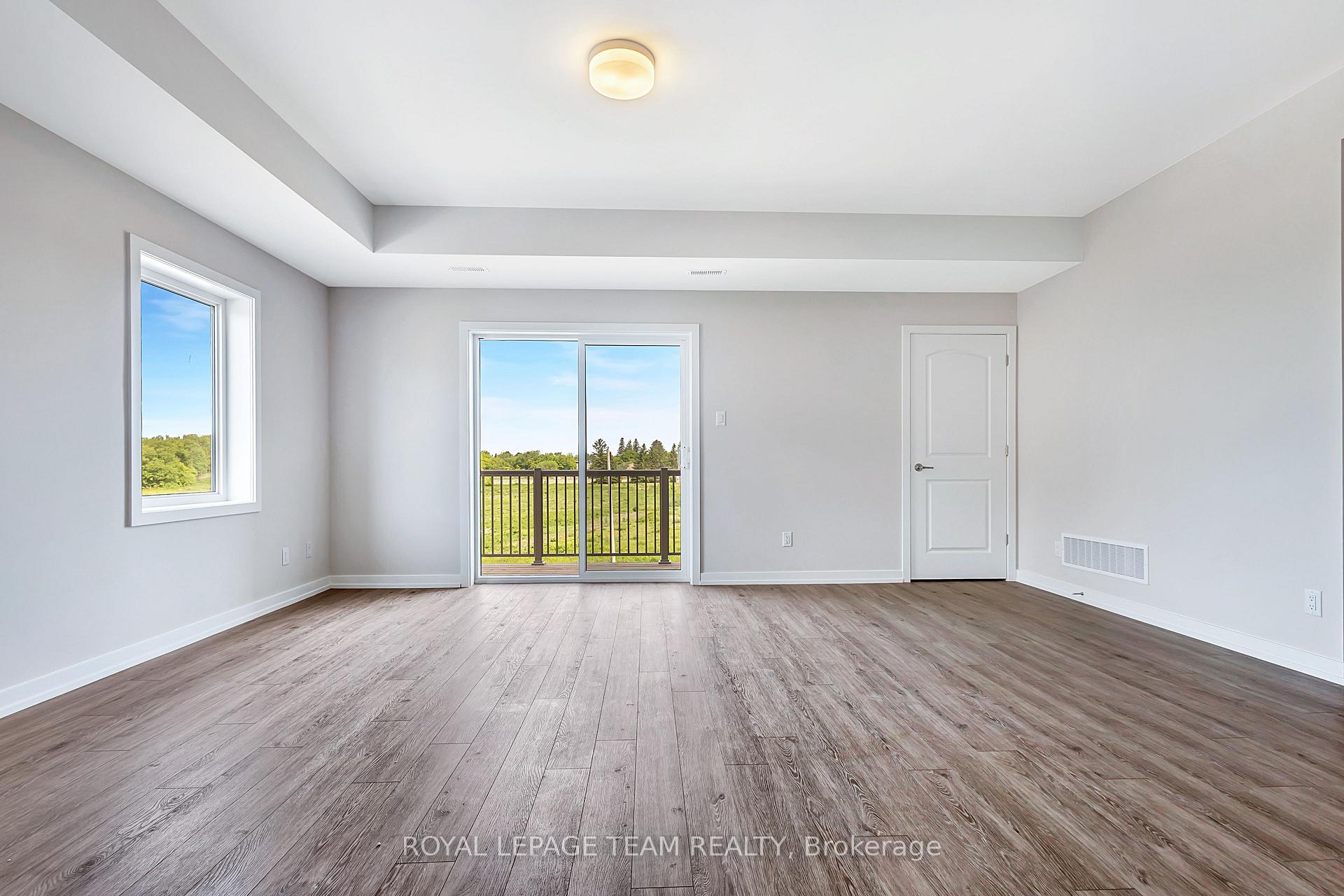 Photo 10 of 946 Chapman Mills Drive, Ottawa, Barrhaven - Heritage Park — HOMEH