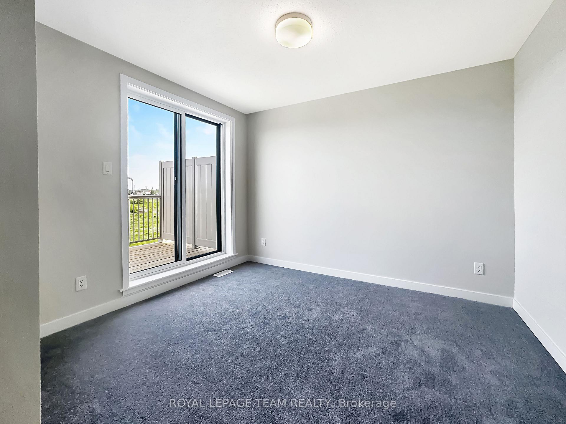 Photo 16 of 946 Chapman Mills Drive, Ottawa, Barrhaven - Heritage Park — HOMEH