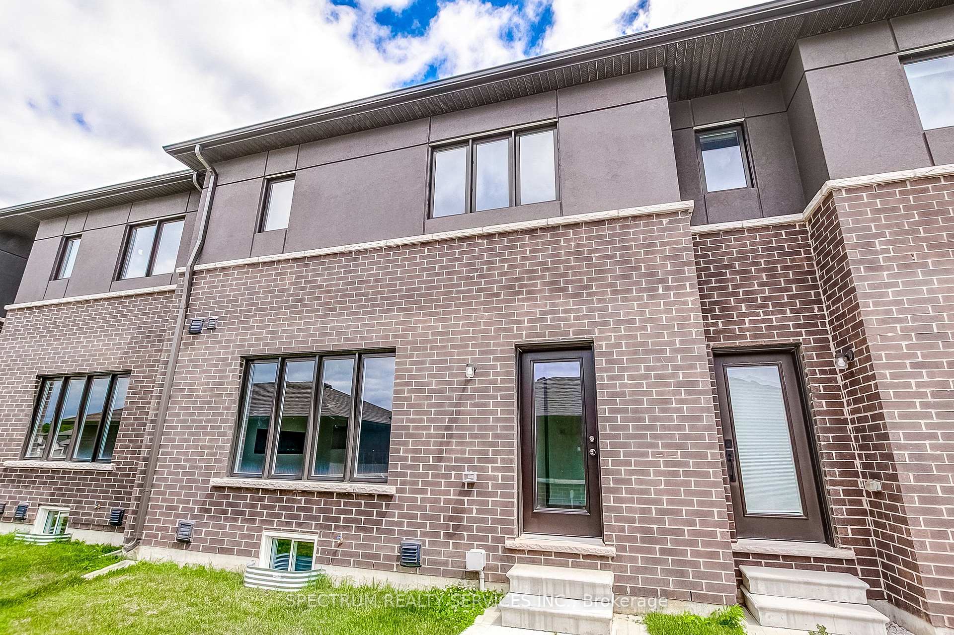 Photo 48 of 27 Strickland Avenue, Brant, Brantford Twp — HOMEH