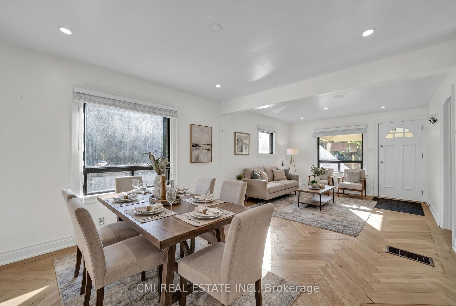 Photo 6 of 153 Clarence Street, Vaughan, West Woodbridge — HOMEH