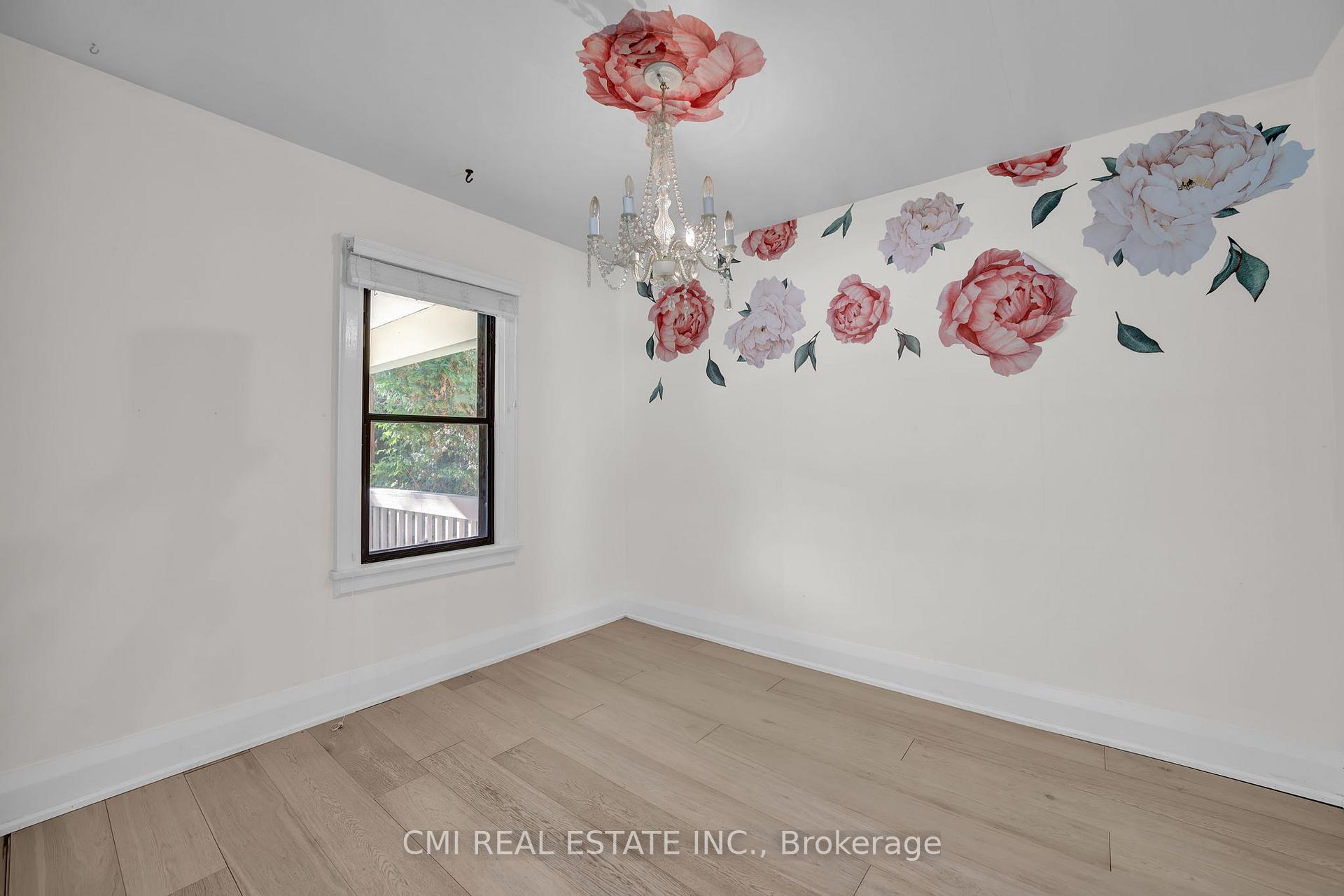 Photo 12 of 153 Clarence Street, Vaughan, West Woodbridge — HOMEH