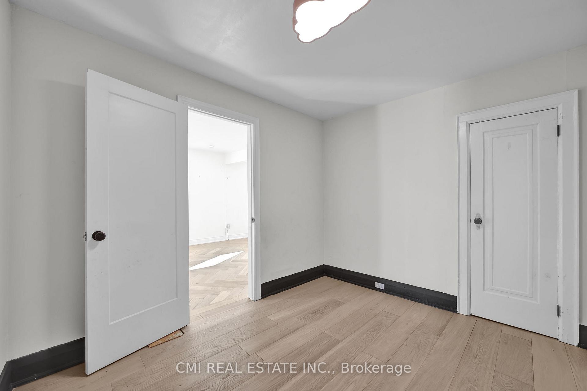 Photo 15 of 153 Clarence Street, Vaughan, West Woodbridge — HOMEH