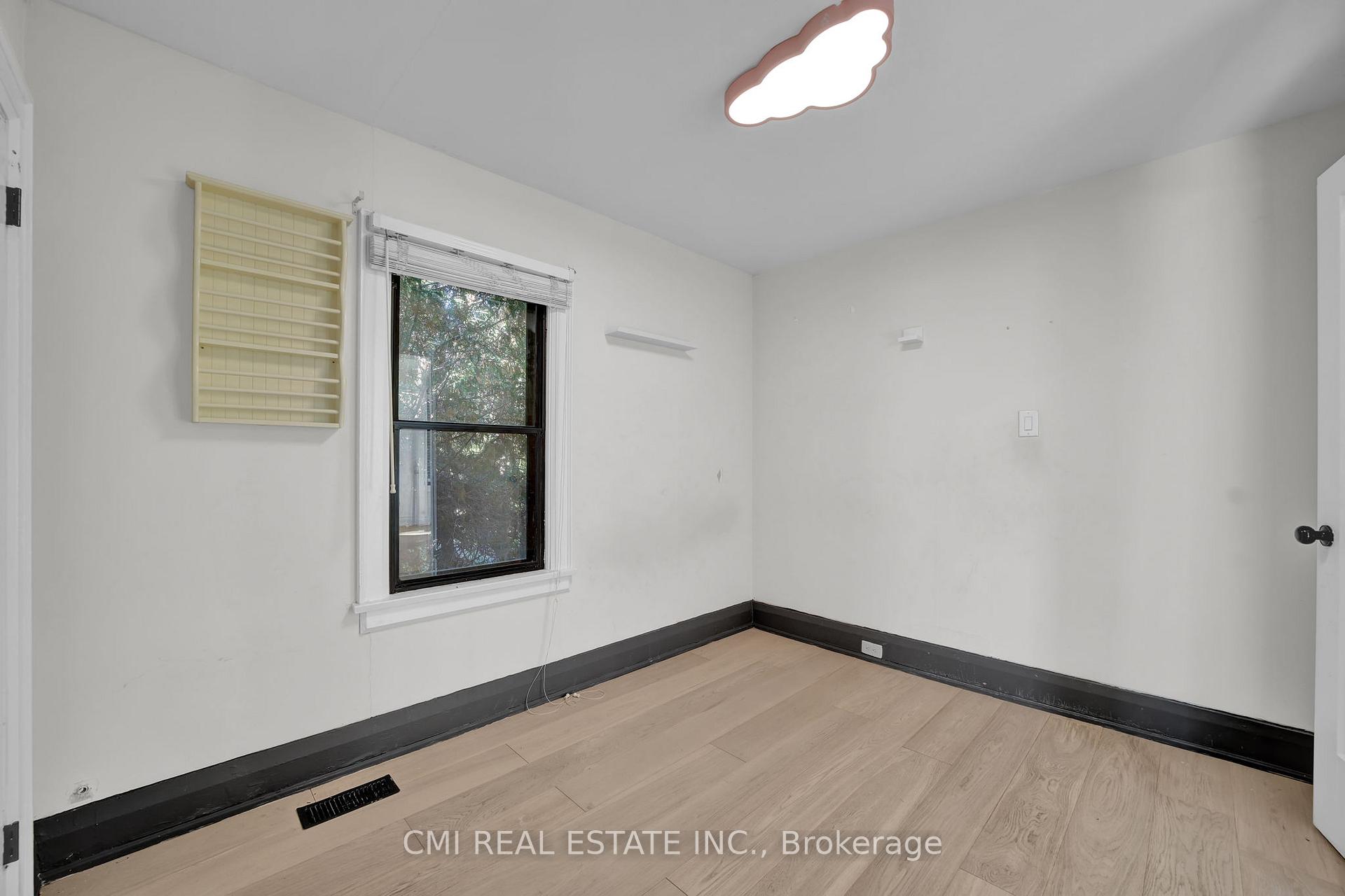 Photo 16 of 153 Clarence Street, Vaughan, West Woodbridge — HOMEH