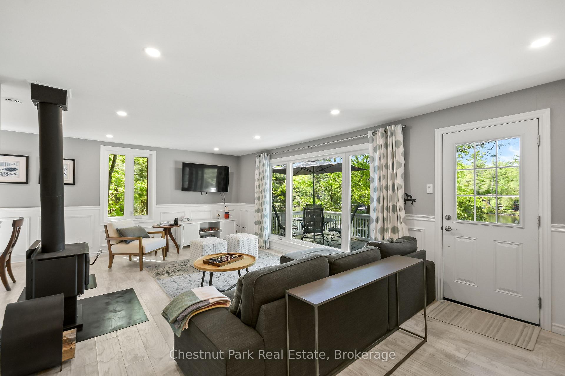 Photo 4 of 85 Taylor Island, Gravenhurst, Muskoka (S) — HOMEH