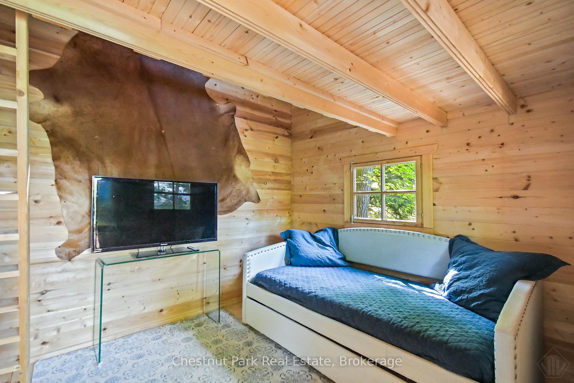 Photo 25 of 85 Taylor Island, Gravenhurst, Muskoka (S) — HOMEH