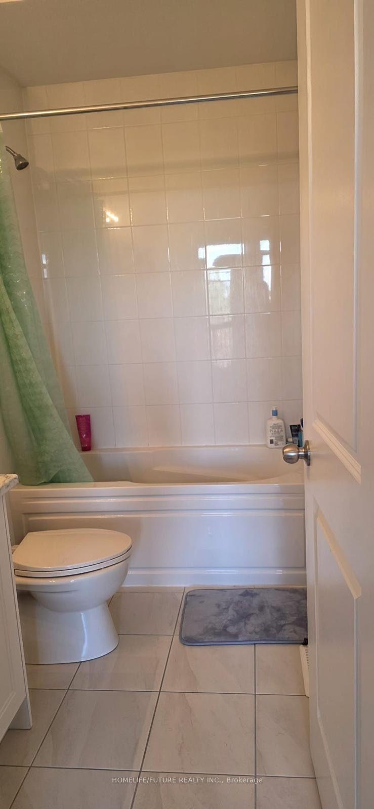 Photo 7 of 442 Salem Road S, Ajax, South East — HOMEH