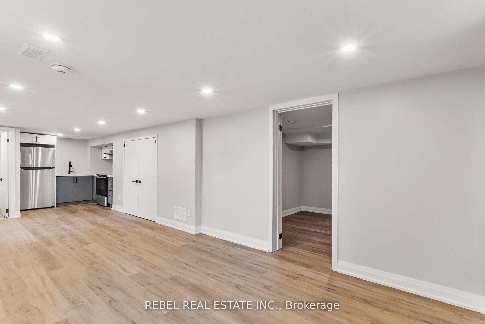 Photo 5 of Unit 2, 332 Cadillac Avenue S, Oshawa, Central — HOMEH