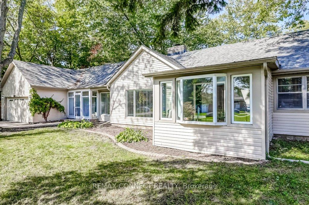 Photo 3 of 70 Dunstall Crescent, Scarborough, West Hill — HOMEH