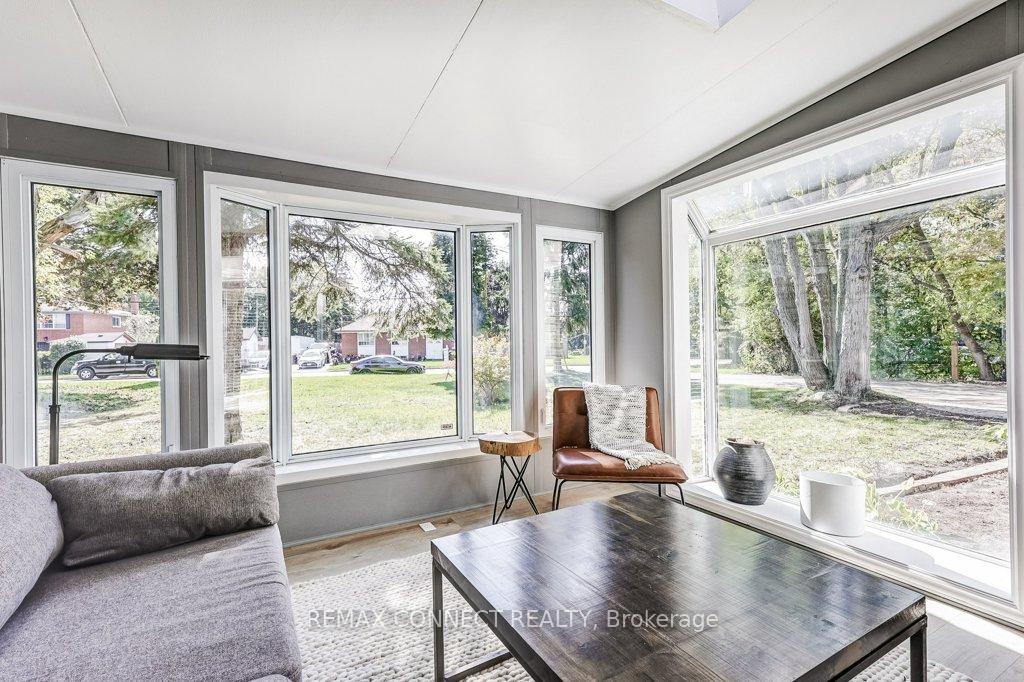 Photo 13 of 70 Dunstall Crescent, Scarborough, West Hill — HOMEH