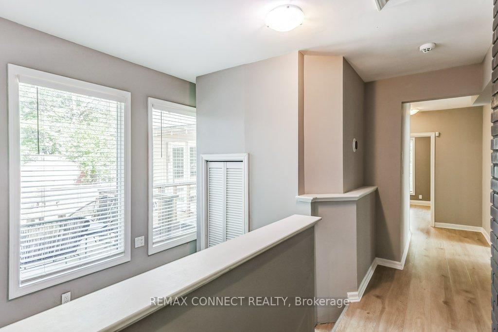 Photo 16 of 70 Dunstall Crescent, Scarborough, West Hill — HOMEH