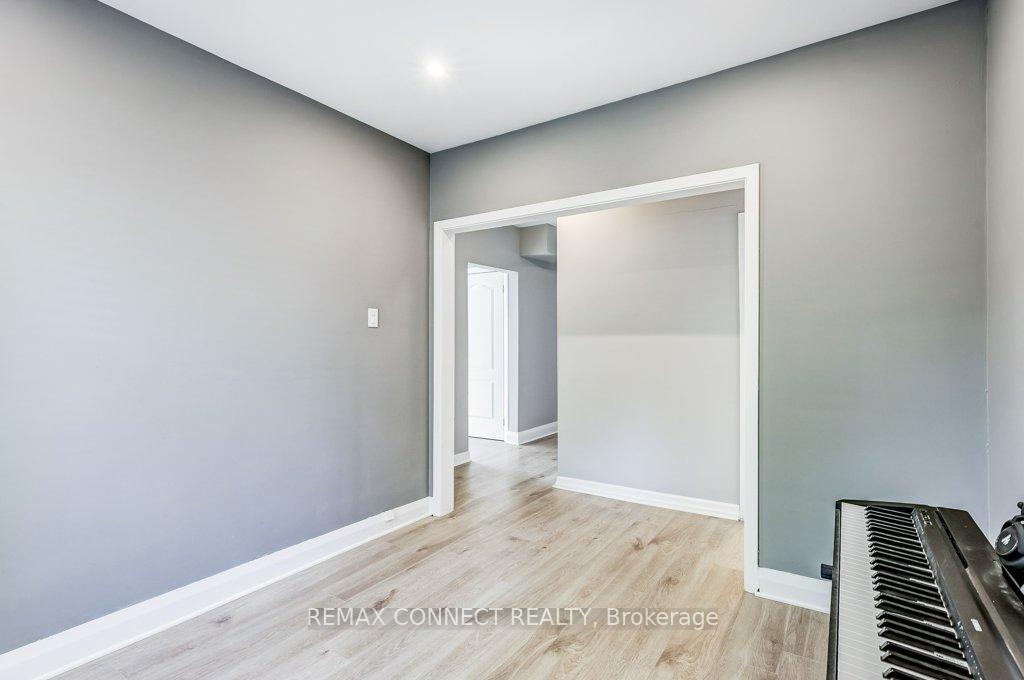 Photo 17 of 70 Dunstall Crescent, Scarborough, West Hill — HOMEH