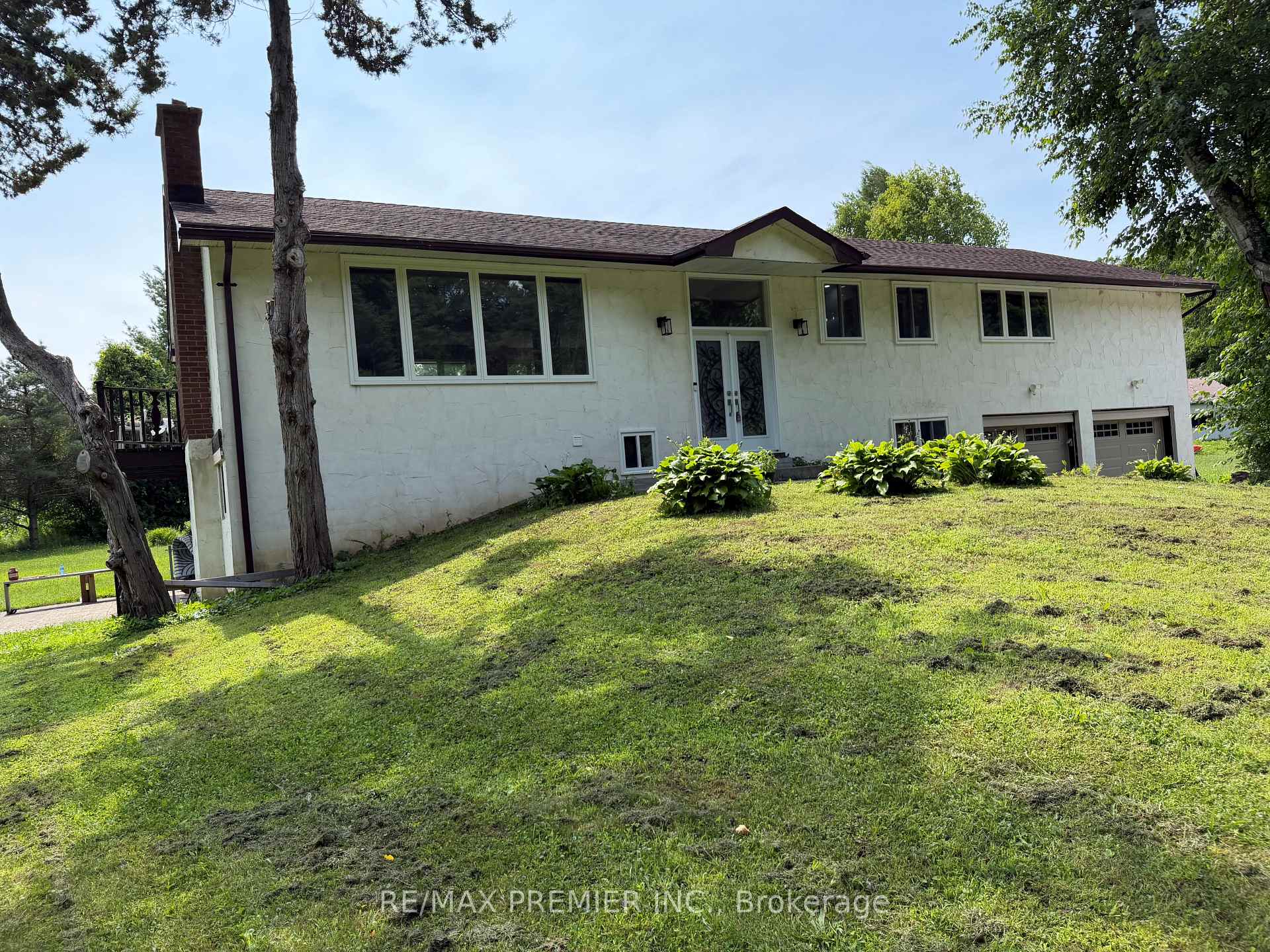 Photo 2 of 4430 Liberty Street N, Clarington, Rural Clarington — HOMEH