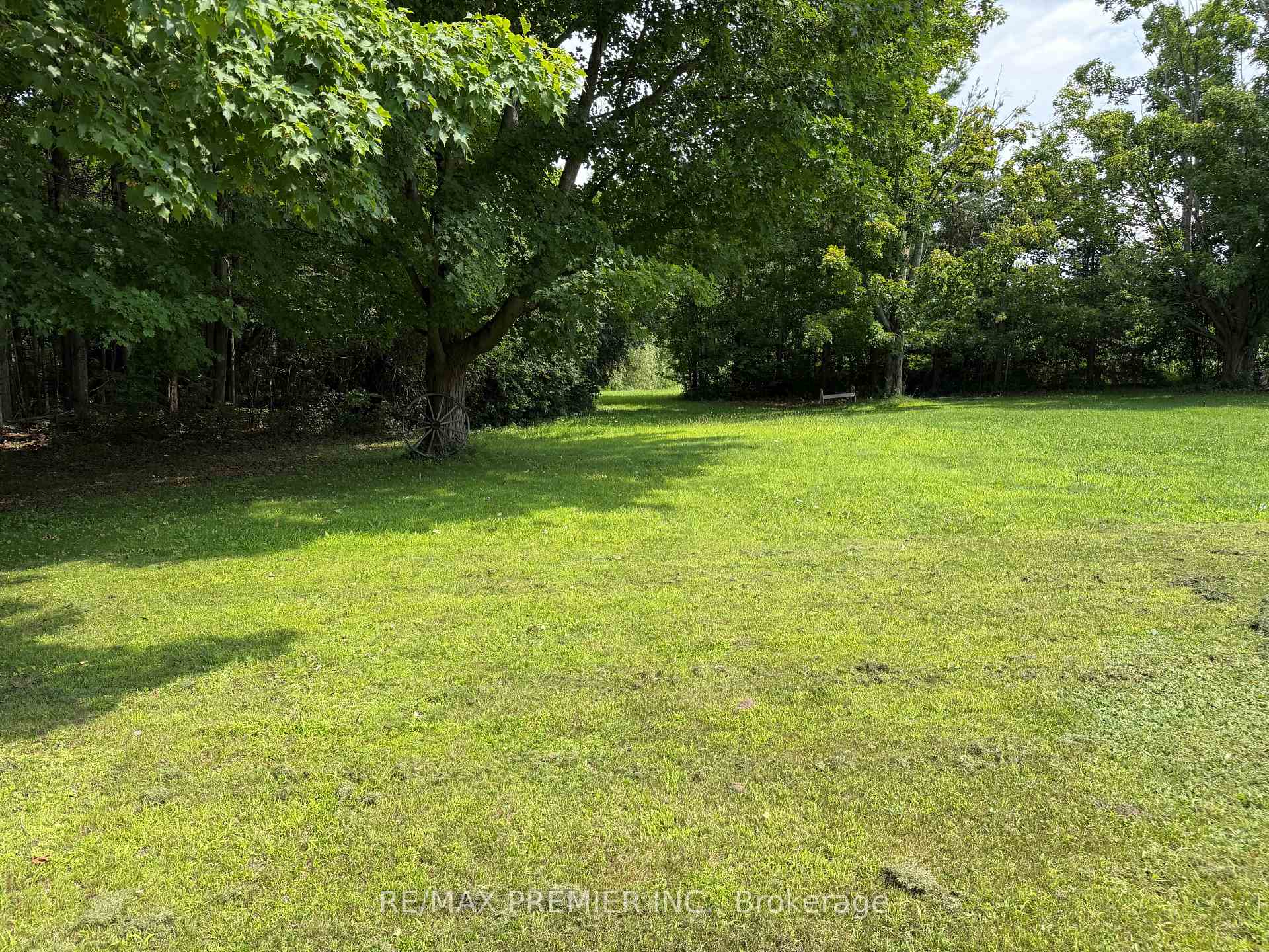 Photo 6 of 4430 Liberty Street N, Clarington, Rural Clarington — HOMEH