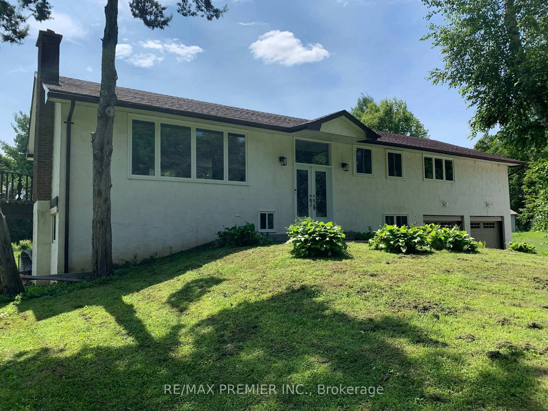 Photo 4 of 4430 Liberty Street N, Clarington, Rural Clarington — HOMEH