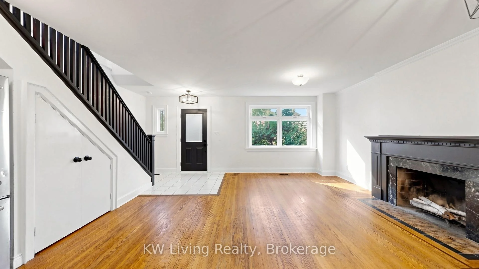 Photo 6 of 117 Sutherland Drive, Toronto, Leaside — HOMEH