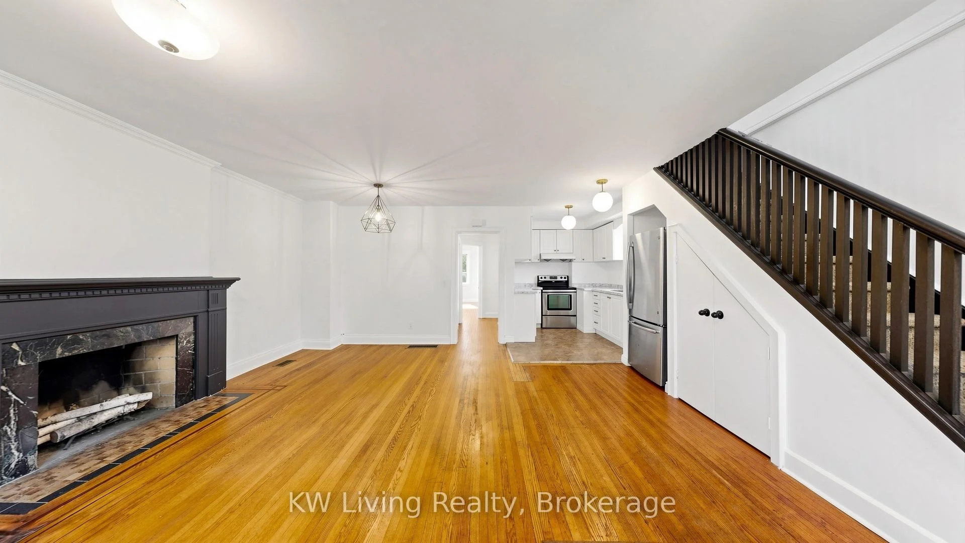 Photo 7 of 117 Sutherland Drive, Toronto, Leaside — HOMEH