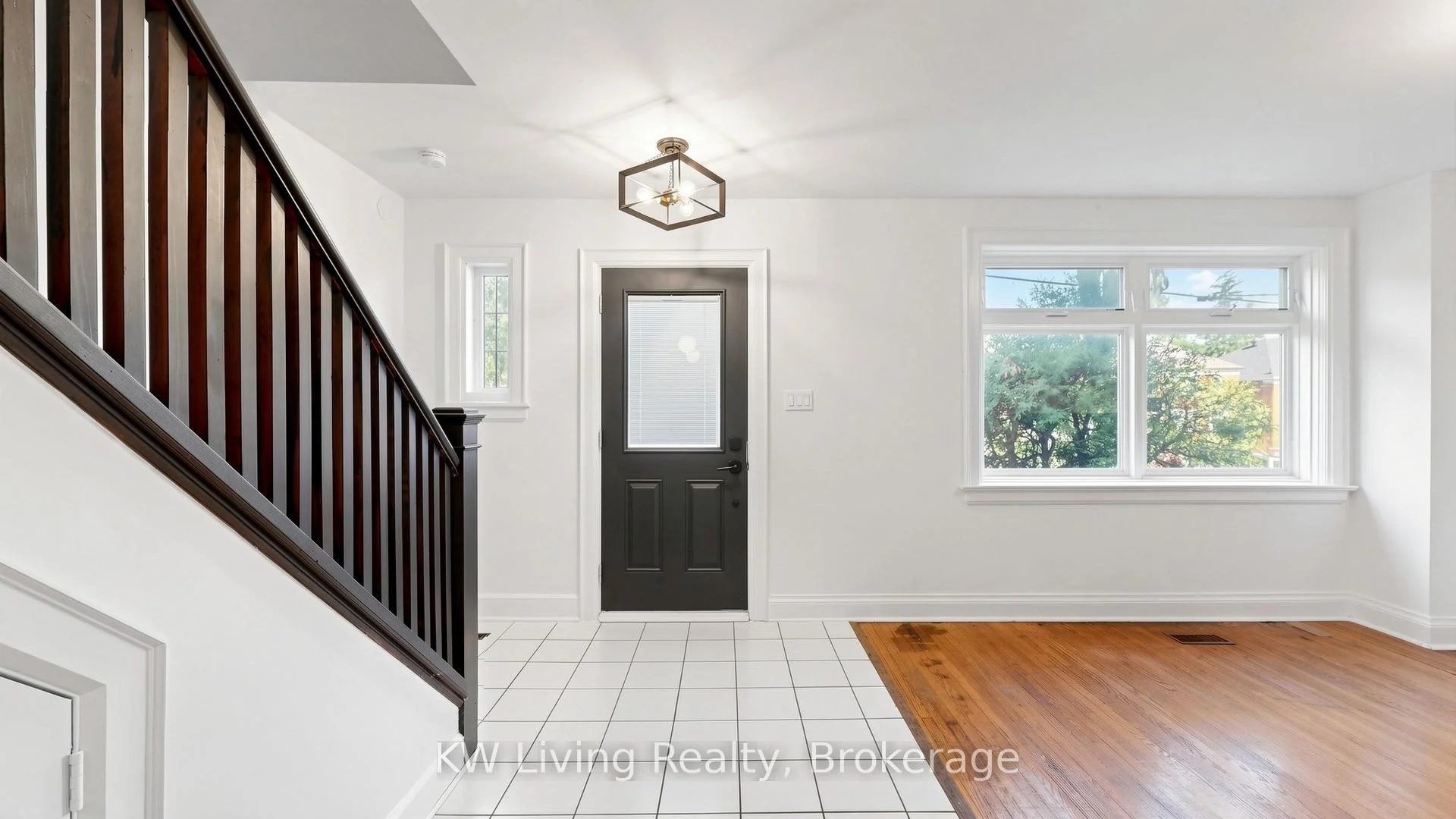 Photo 17 of 117 Sutherland Drive, Toronto, Leaside — HOMEH