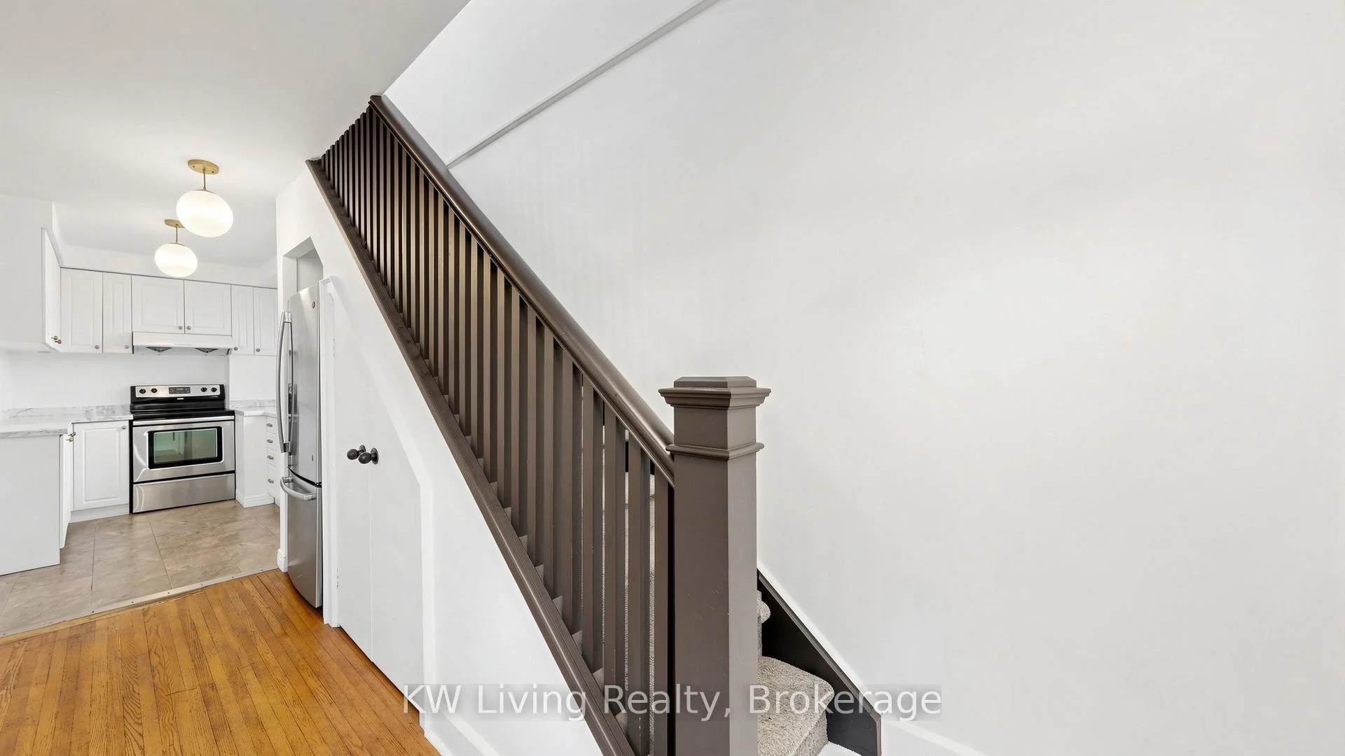 Photo 18 of 117 Sutherland Drive, Toronto, Leaside — HOMEH