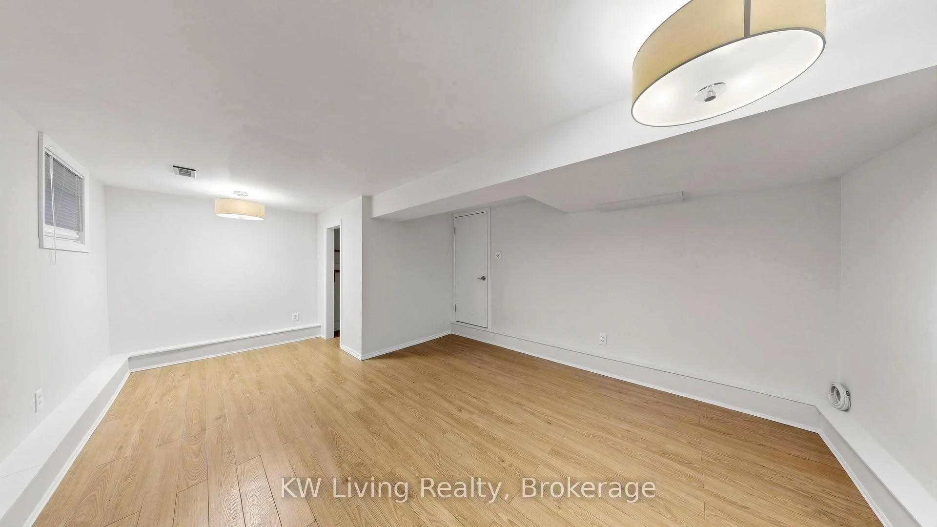 Photo 36 of 117 Sutherland Drive, Toronto, Leaside — HOMEH